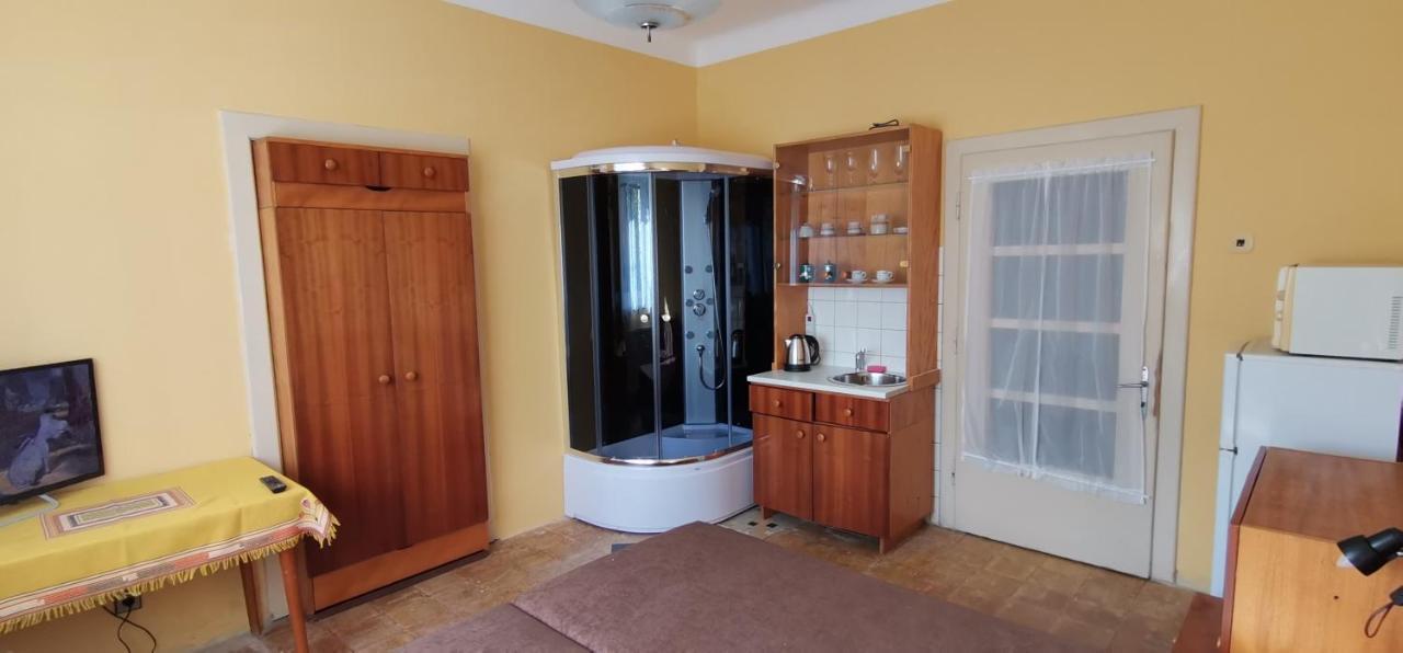 U Jirky Apartamento Bohuňovice Exterior foto